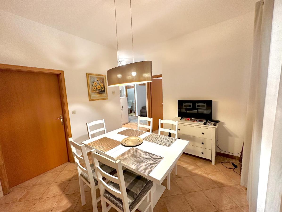 Apartments Labinac Pula Exterior photo