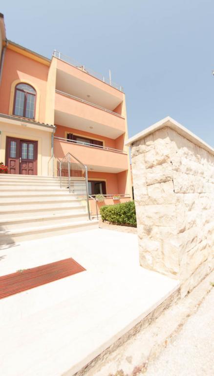 Apartments Labinac Pula Exterior photo