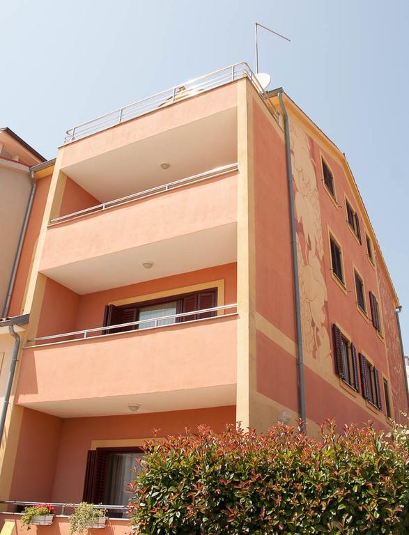 Apartments Labinac Pula Exterior photo